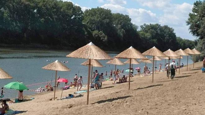 Vankos Vendeghaz Mindszent Buitenkant foto